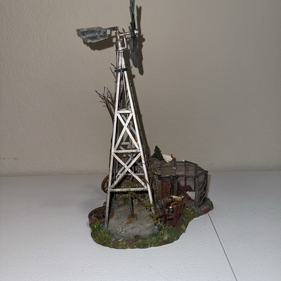 Dept. 56  Snow Village 2000 Buck's County Windmill By The Chicken Coop #56.52867 - Picture 2 of 9